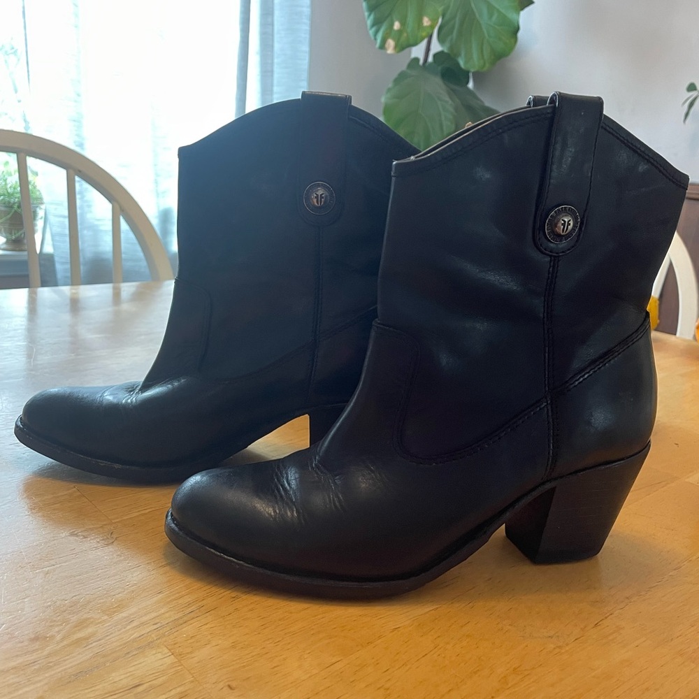 Frye Jackie button booties